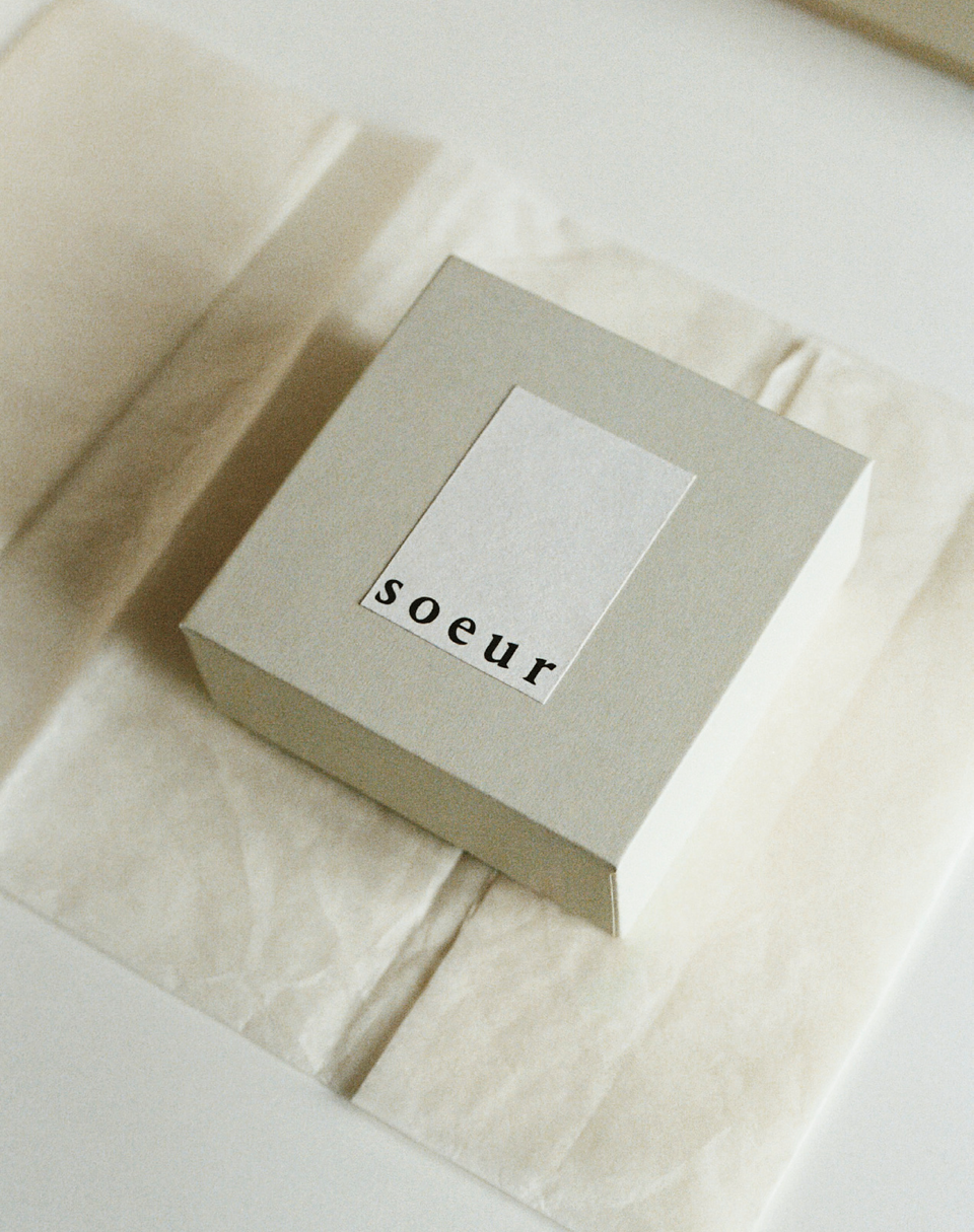 Complimentary gift packaging